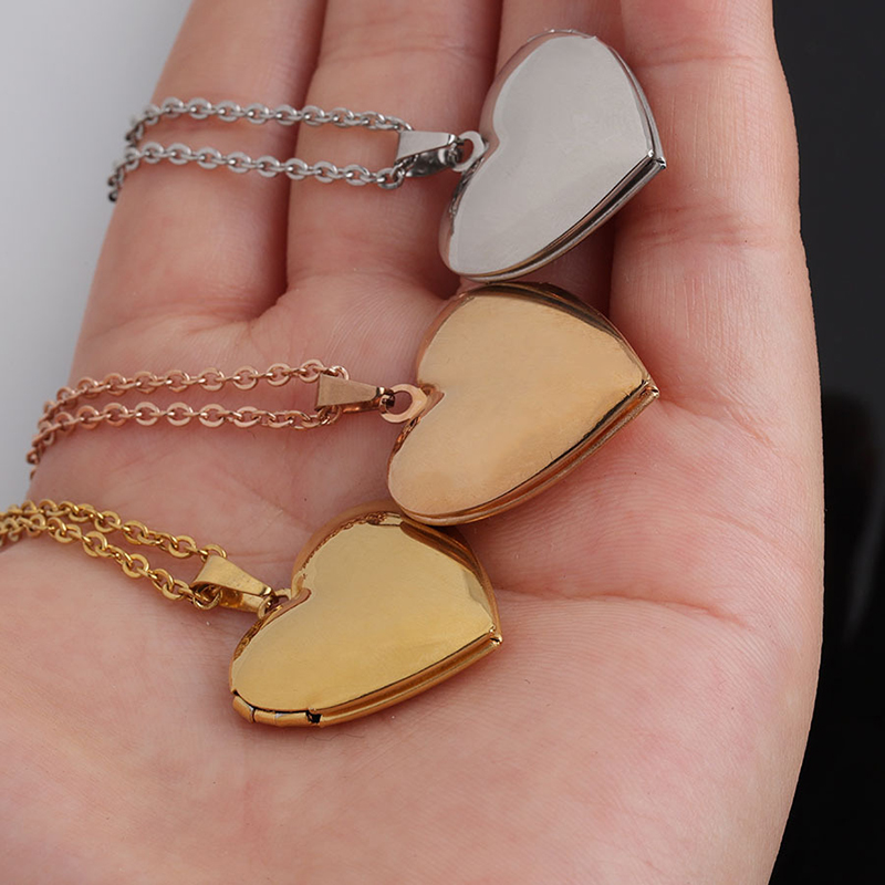 Heart Shaped Openable Photo Locket Pendant Jewellery For Women & Men