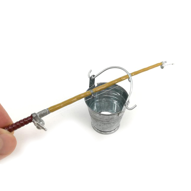 2Pcs/set 1:12 Dollhouse Miniature Metal Fishing Rod Model + Water Bucket√  QF