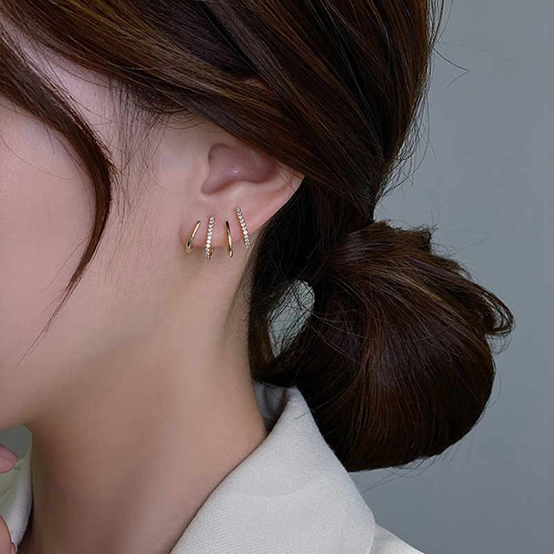 1Pair Elegant Cute Earing Claw Ear Hook Clip Stud Earrings for